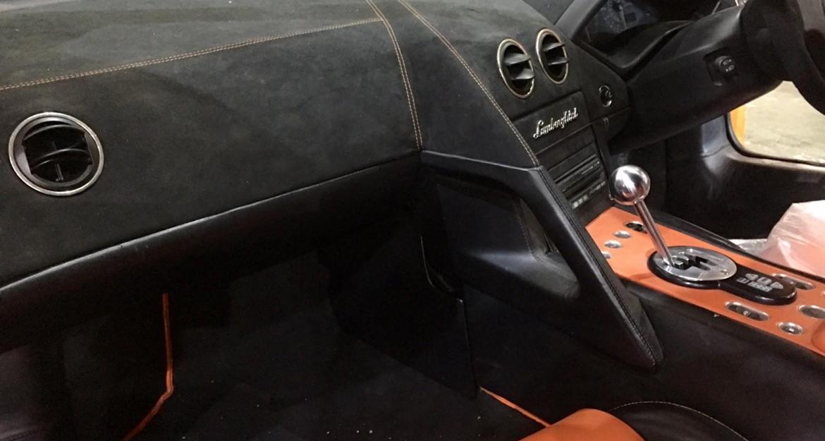 Ξόδεψε 440.000 ευρώ για 400.000 χλμ. με Lamborghini (pics)