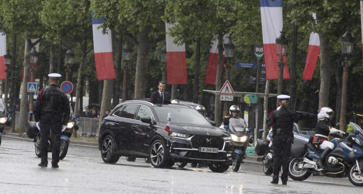 H νέα DS7 Crossback στον δρόμο με τον Πρόεδρο της Γαλλίας