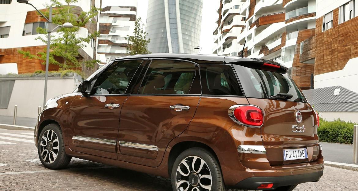Ανανέωση για το FIAT 500L (pics)