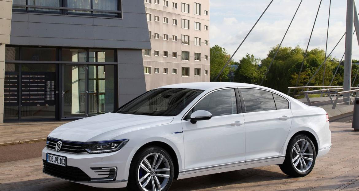 4 μεσαία premium μοντέλα που… δεν πληρώνουν τέλη