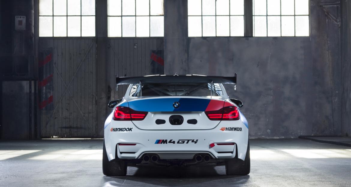 Επίσημα η BMW M4 GT4