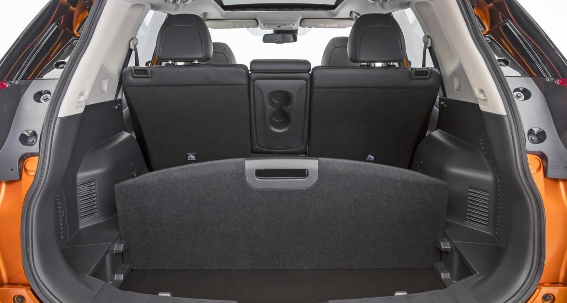 Ανανεωμένο Nissan X-Trail με ημιαυτόνομη οδήγηση