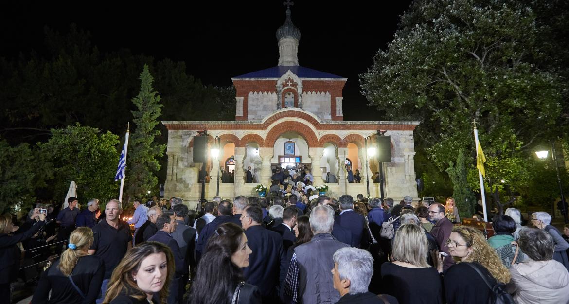 Στην κρητική γη αναπαύεται ο Κωνσταντίνος Μητσοτάκης (pics)