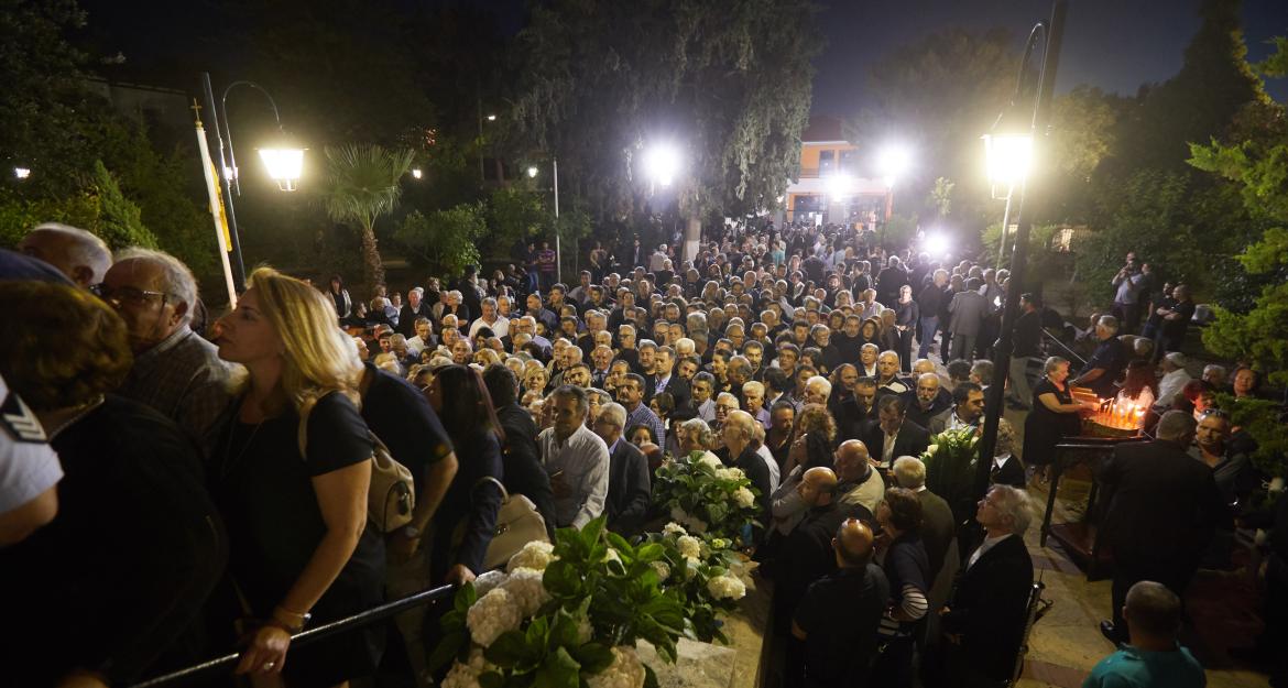 Στην κρητική γη αναπαύεται ο Κωνσταντίνος Μητσοτάκης (pics)