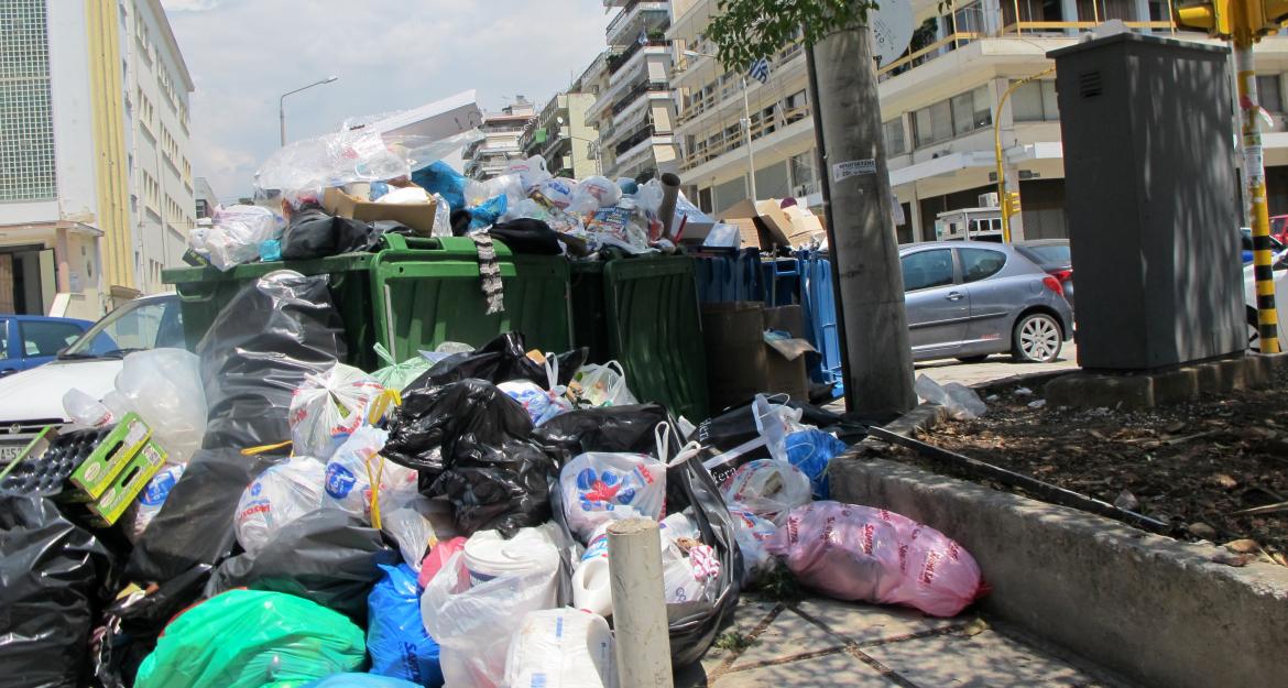 Ιατρικός Σύλλογος Πειραιά: Κίνδυνος για την δημόσια υγεία τα σκουπίδια