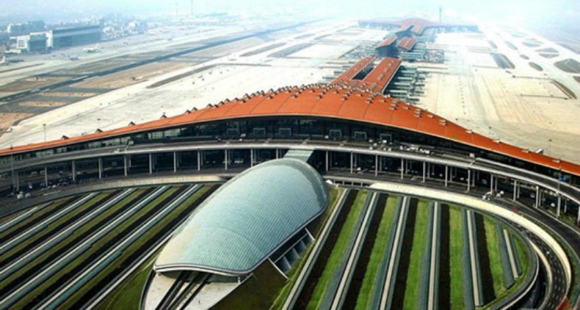 Οι Κίνεζοι φτιάχνουν το πιο μεγάλο αεροδρόμιο του κόσμου