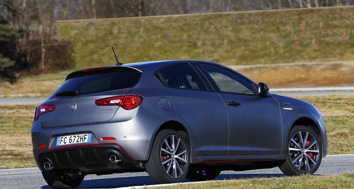 Alfa Romeo Giulietta: Κομψότητα και δυναμισμός (pics)