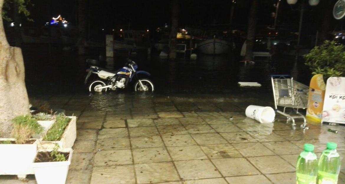 Νεκροί και υλικές ζημιές από τον σεισμό 6,5 Ρίχτερ στη Κω (pics, vids)