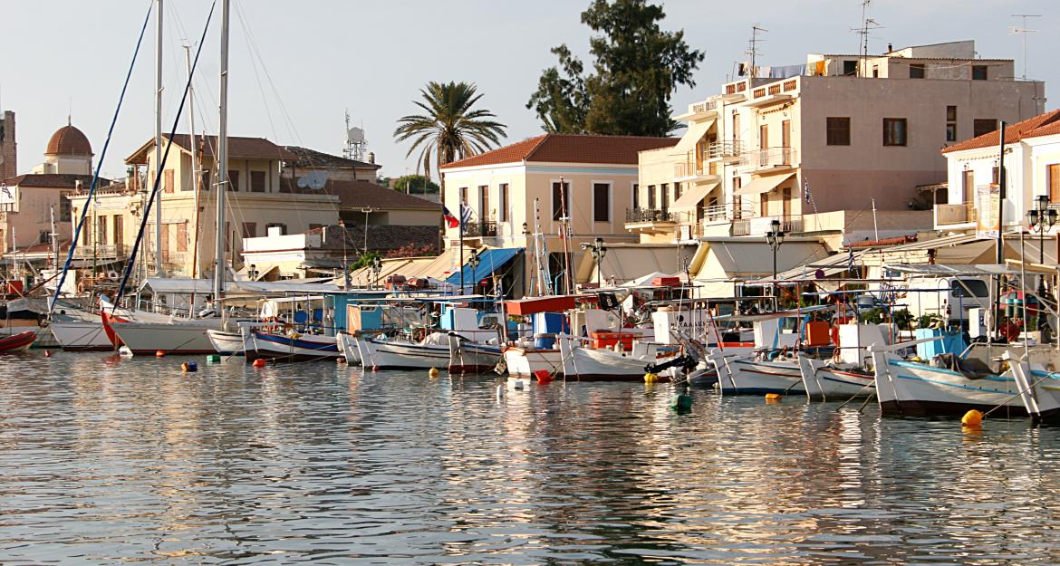 Αποδράσεις στον Αργοσαρωνικό με γιοτ και ιστιοπλοϊκό