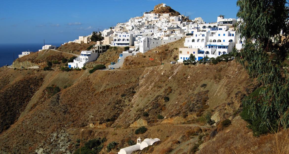 Πώς να κάνετε χολιγουντιανές διακοπές στα ελληνικά νησιά