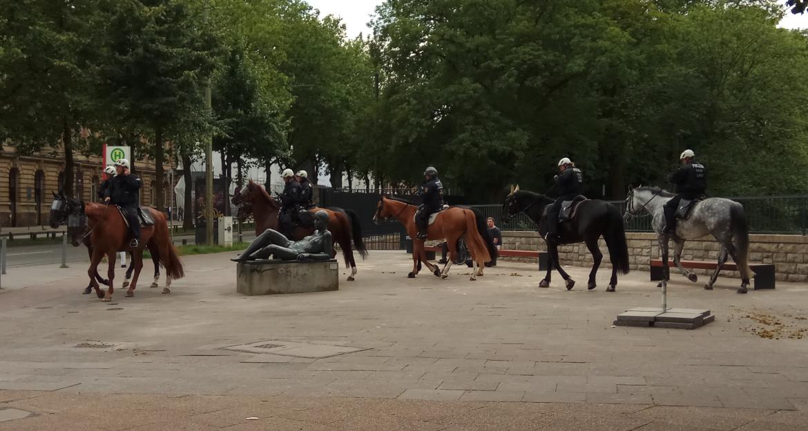 «Αστακός» το Αμβούργο για τη Σύνοδο G20 (pics)