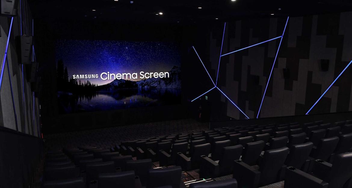 Η πρώτη παγκοσμίως Cinema LED οθόνη «δια χειρός» Samsung