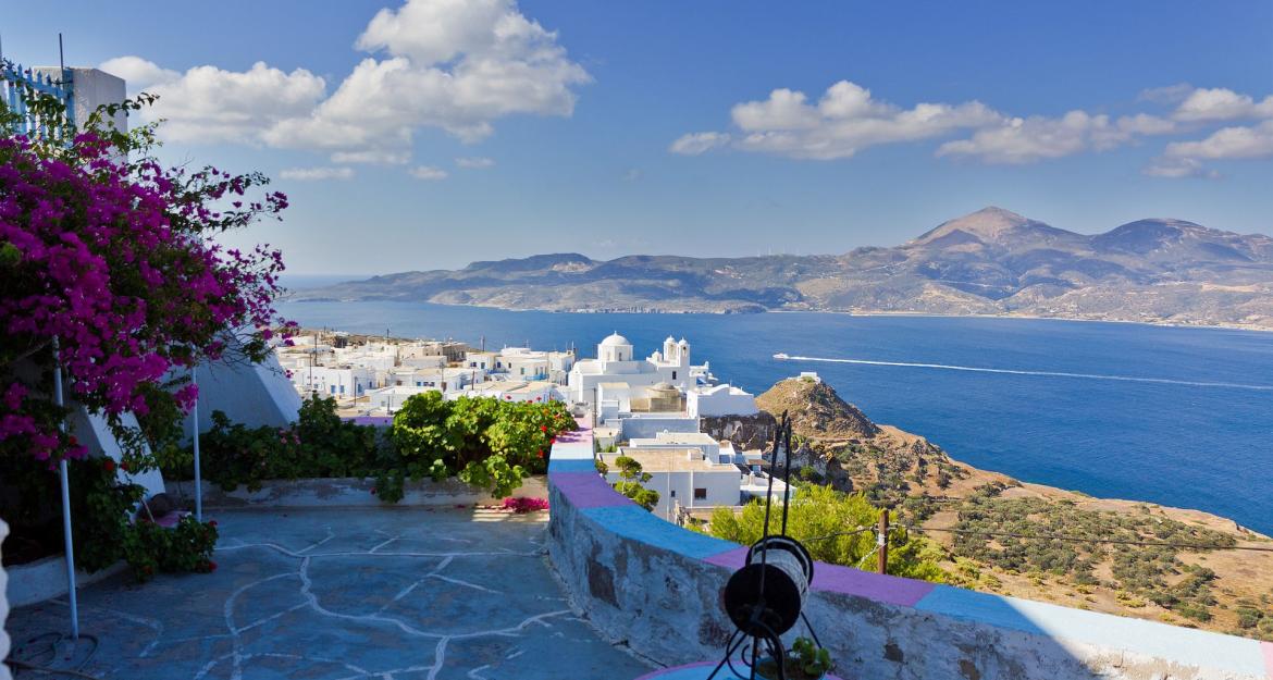 Forbes: Η Μήλος στους 6 καλύτερους καλοκαιρινούς προορισμούς (pics)