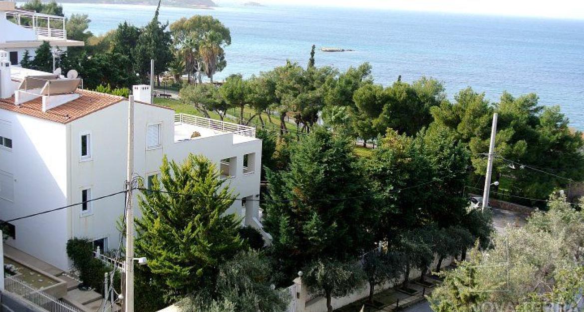 Πόσο πωλούνται τα σπίτια στην Αθηναϊκή Ριβιέρα (pics)