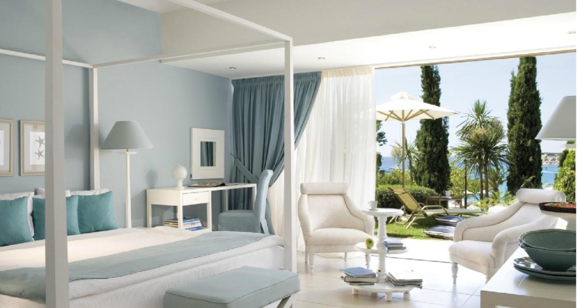 Τα 10 ελληνικά ξενοδοχεία που προτιμούν οι τουρίστες (pics)