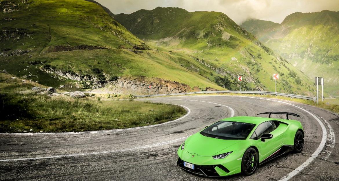 Έξι Lamborghini στην πατρίδα του Κόμη Δράκουλα (pics)