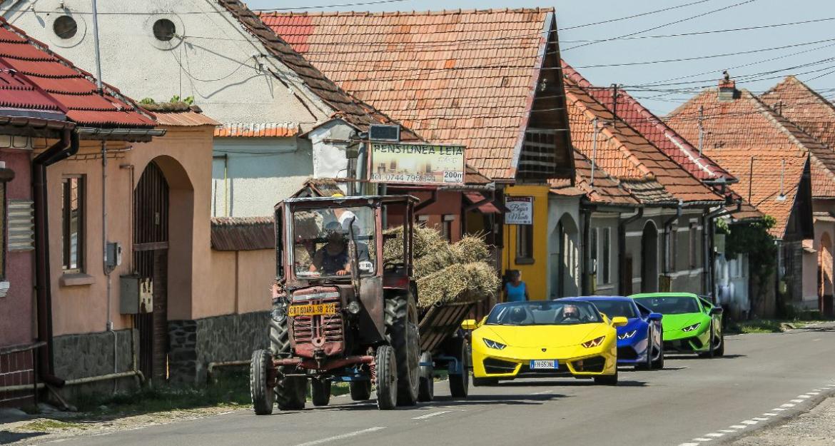 Έξι Lamborghini στην πατρίδα του Κόμη Δράκουλα (pics)