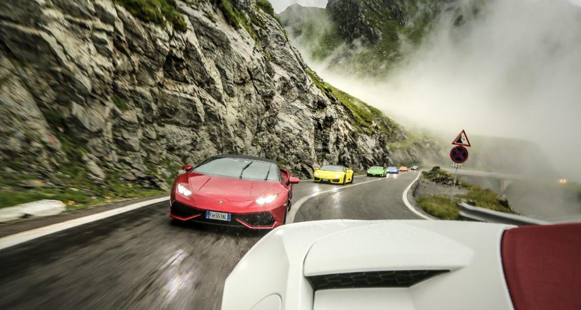 Έξι Lamborghini στην πατρίδα του Κόμη Δράκουλα (pics)