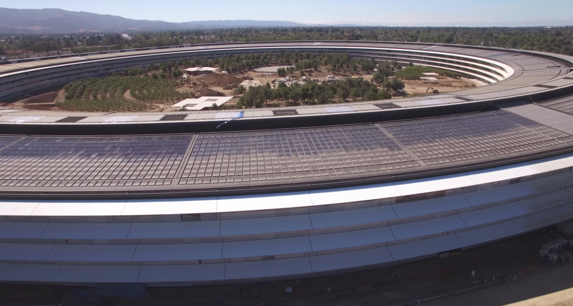 Σχεδόν έτοιμο το νέο «διαστημικό» campus της Apple (pics & vid)