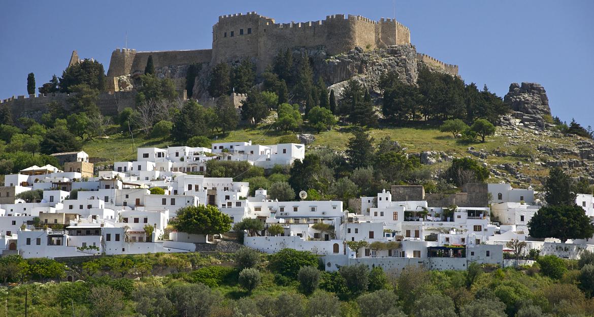 Στην κορυφή της Μεσογείου τα ελληνικά εξοχικά (pics)