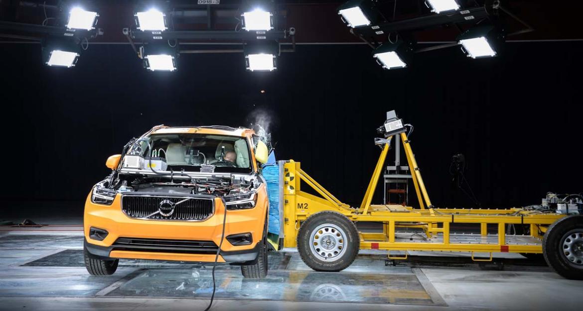 Στην κορυφή της ασφάλειας στοχεύει το Volvo XC40 (vid)