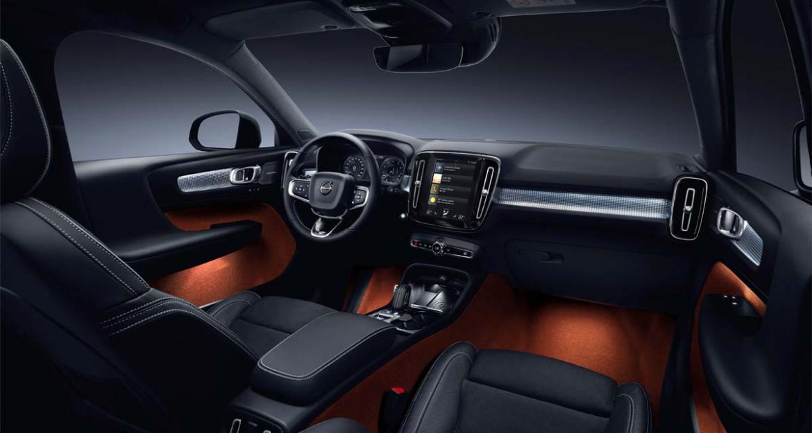 To εντυπωσιακό Volvo XC40 αποκαλύφθηκε (pics & vid)