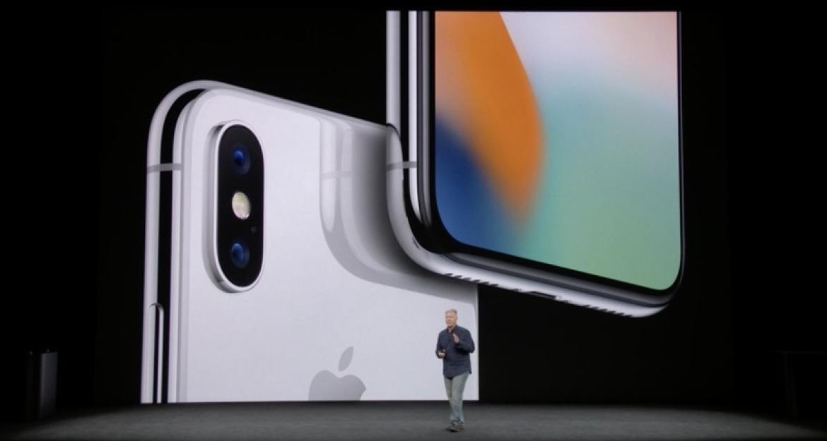 iPhone Χ και iPhone 8: Πότε φτάνουν και πόσο θα κοστίζουν στην Ελλάδα (pics & vid)
