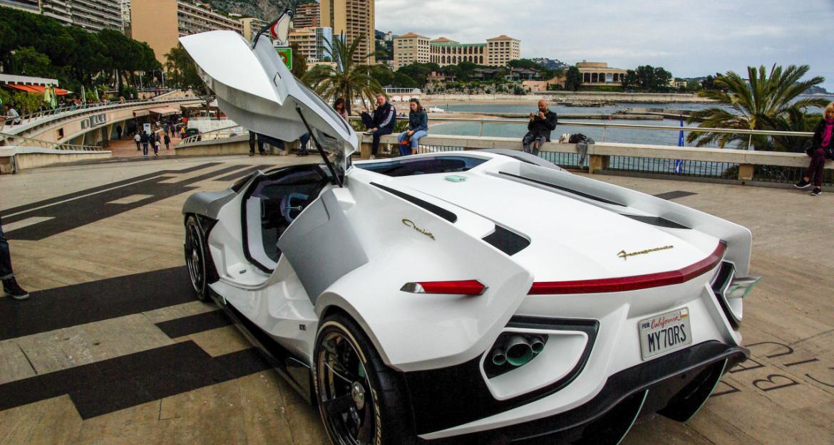  «Διαστημικό» αυτοκίνητο εμφανίστηκε στο Μονακό (pics & vid)