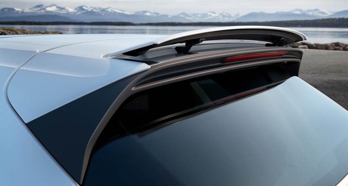 Η πραγματικά «καυτή» έκδοση της Cayenne (vid)