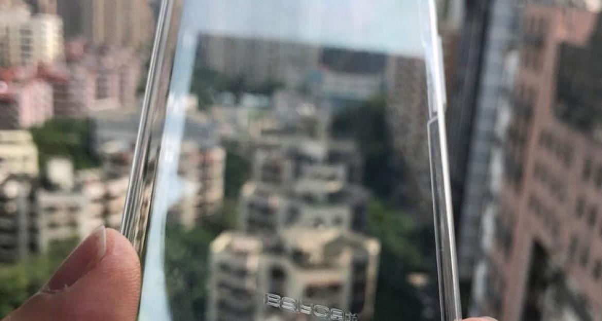 Έτσι θα είναι το νέο iPhone (pics)