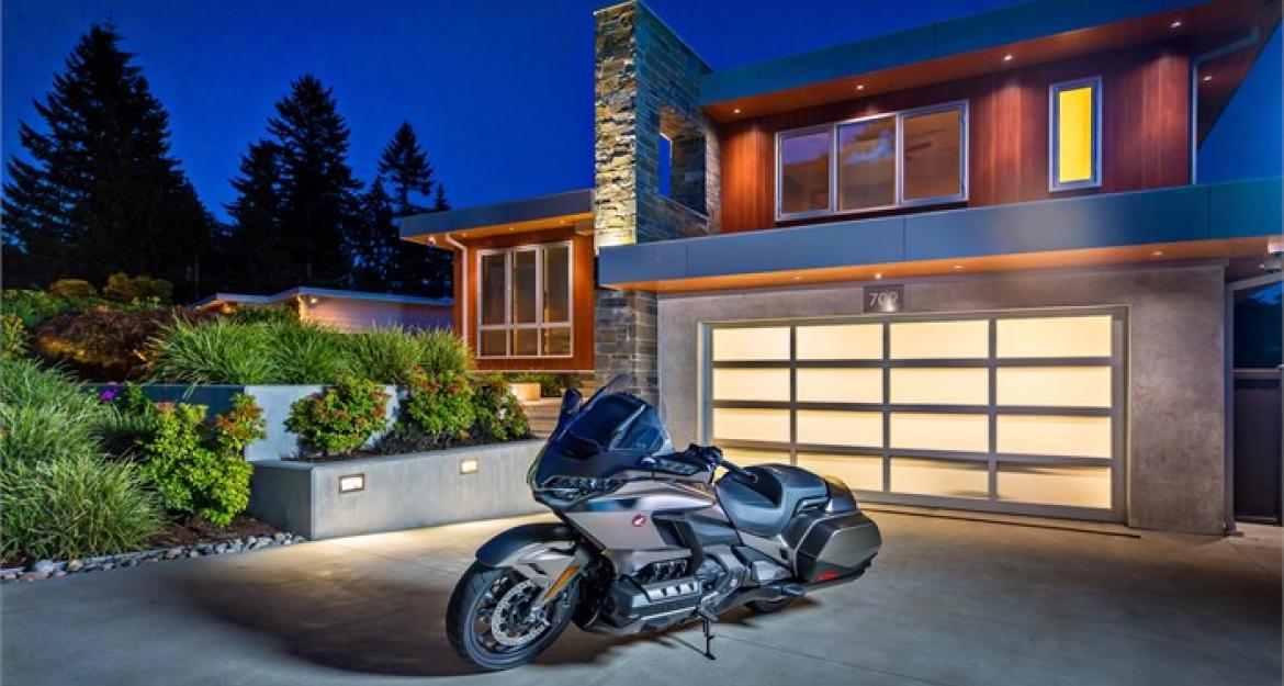 Κρουαζιερόπλοιο η νέα Honda Goldwing 1800 (pics & vid)