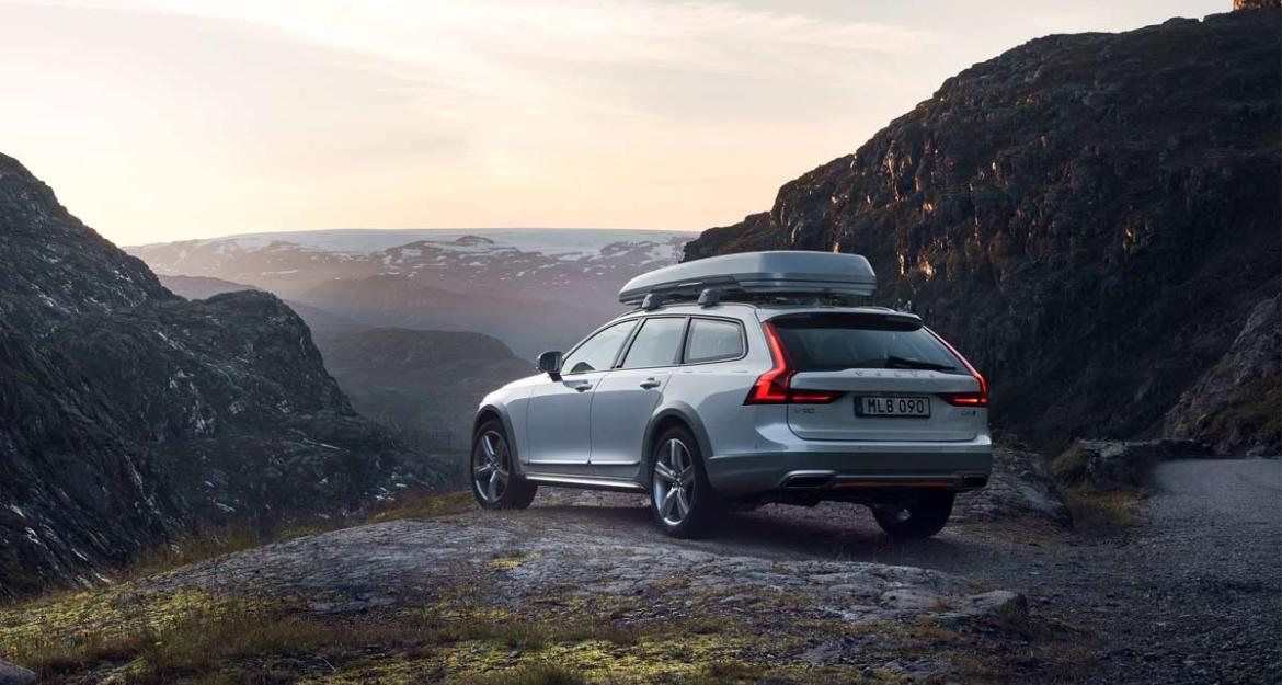 Το ευαίσθητο περιβαλλοντικά Volvo V90 XC Ocean Race (pics & vid)