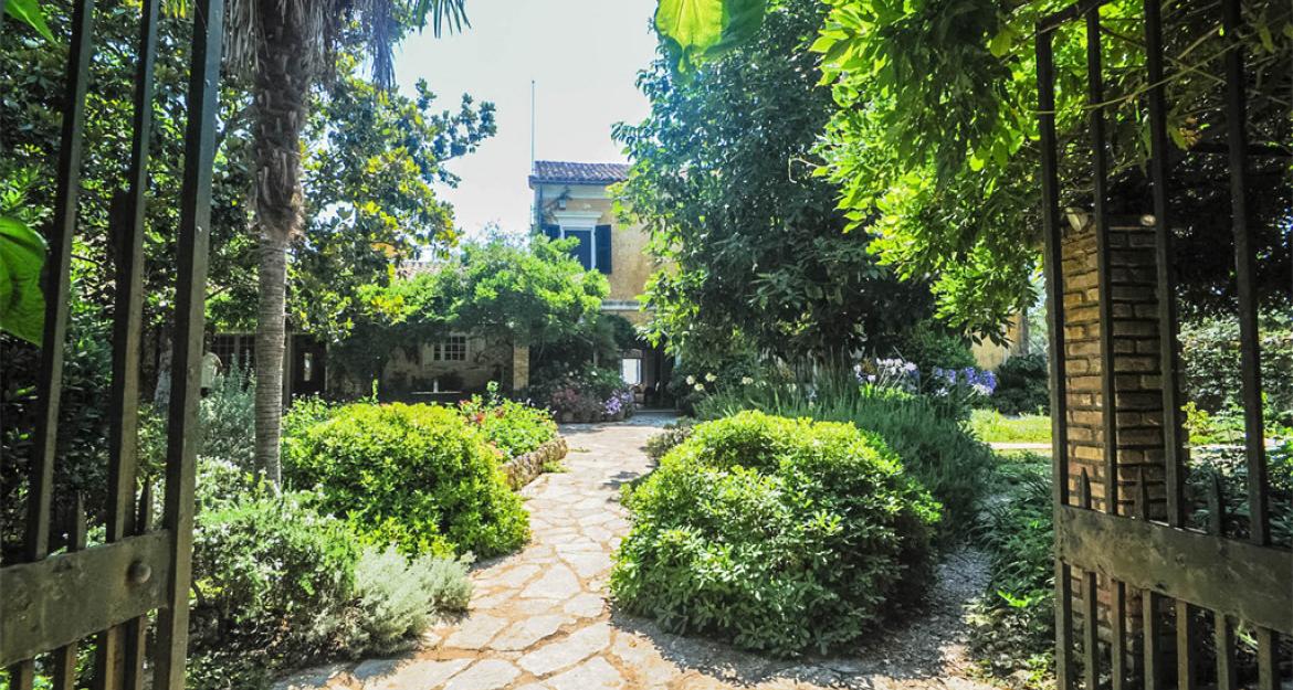 O μυστικός κήπος στην Κέρκυρα που κοστίζει 4,3 εκατ. ευρώ (pics)