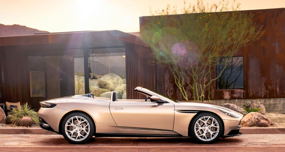 H ντίβα Aston Martin DB11 Volante (pics & vid)