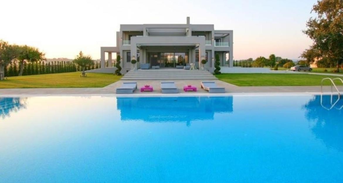 Πέντε ελληνικές βίλες για... insiders (pics)