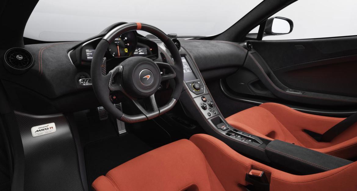 Δύο πανάκριβες McLaren για έναν ιδιοκτήτη (pics)