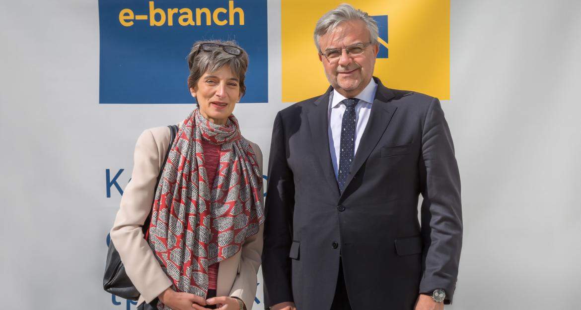 «Διαμάντι τεχνολογίας και καινοτομίας» το e-branch της Πειραιώς 