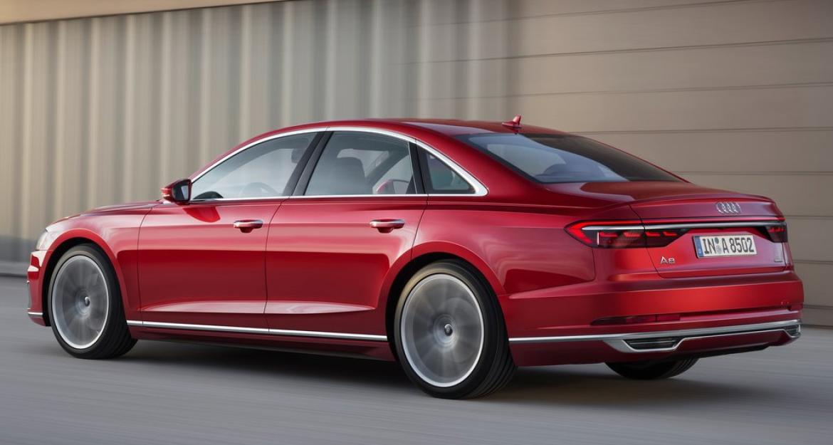 Το Audi A8 φέρνει επανάσταση (pics&vid)