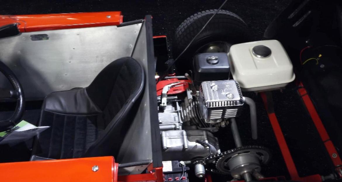 Αυτήν τη Ferrari την αγοράζεις με 26.000 ευρώ (pics & vid)