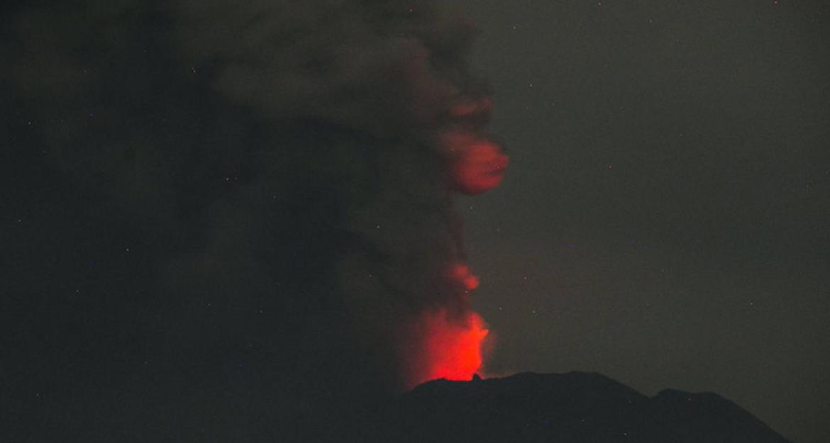 Κλειστό λόγω υφαιστείου το αεροδρόμιο στο Μπαλί (pics)