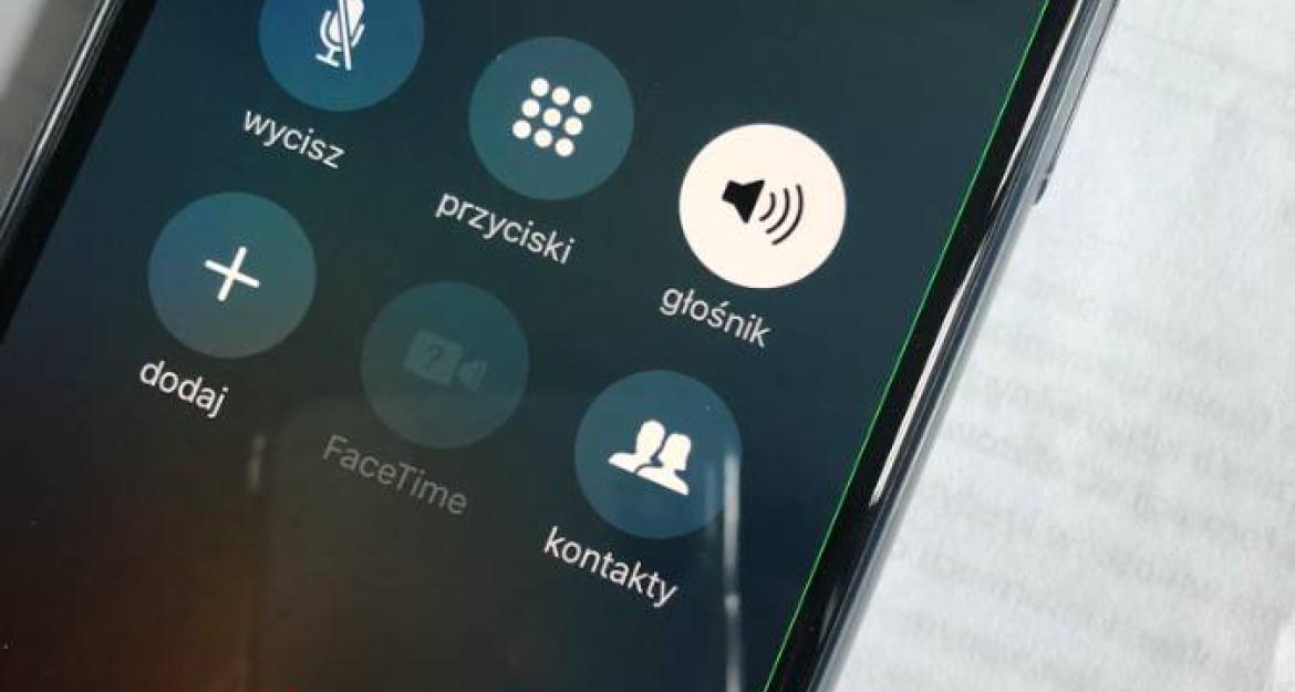 Μια πράσινη γραμμή εμφανίζεται ξαφνικά στα iPhone X
