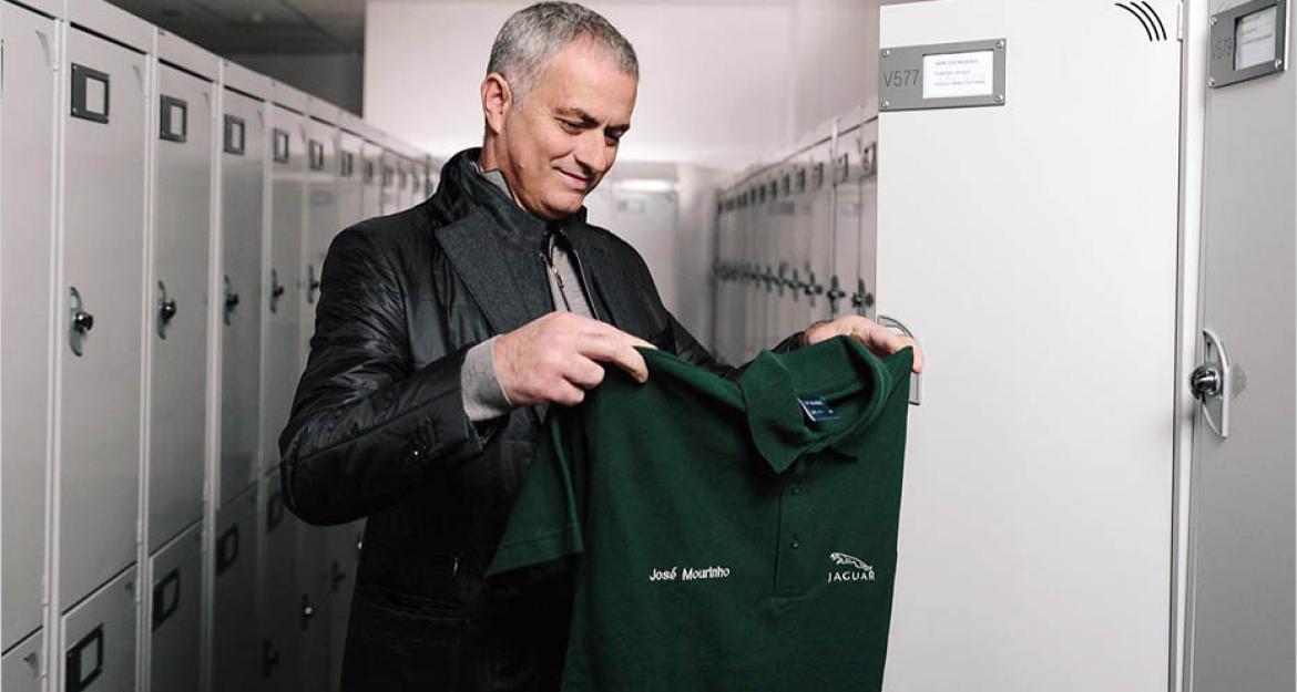 O Μουρίνιο «έπιασε δουλειά» στη Jaguar (pics & vid)