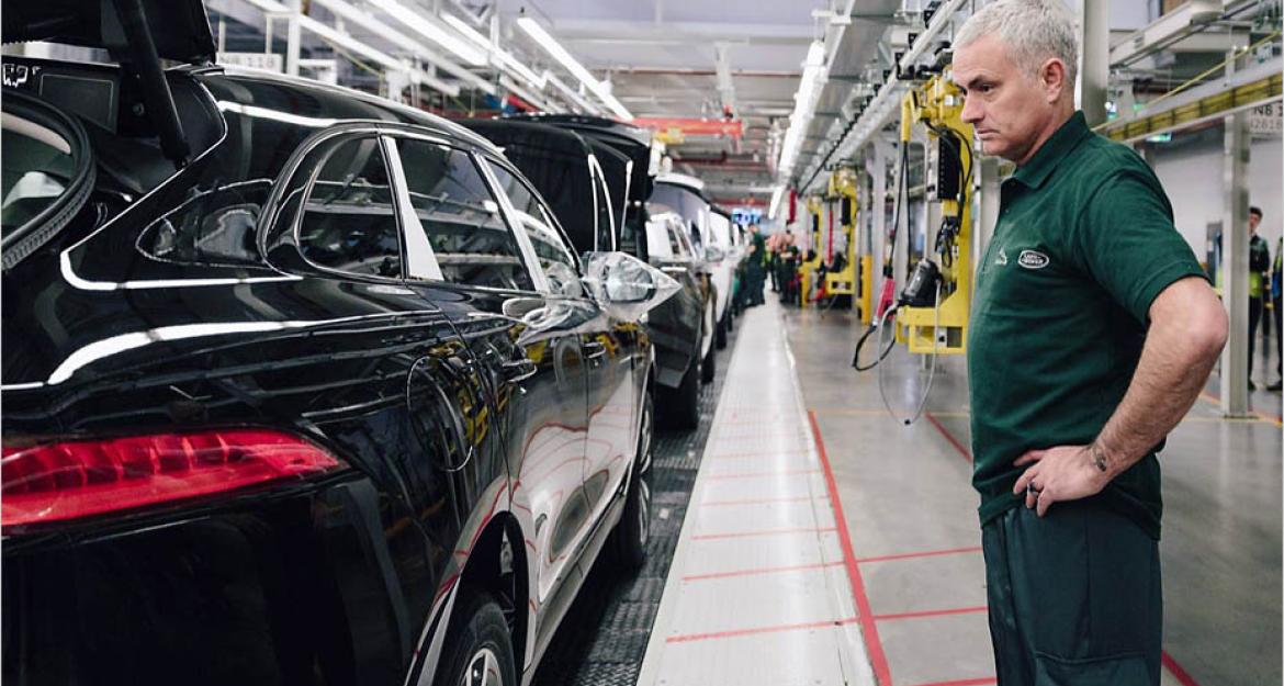 O Μουρίνιο «έπιασε δουλειά» στη Jaguar (pics & vid)