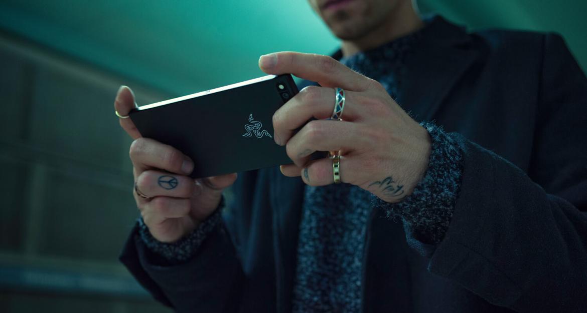 Η Razer κυκλοφορεί το δικό της iPhone killer (pics&vid)