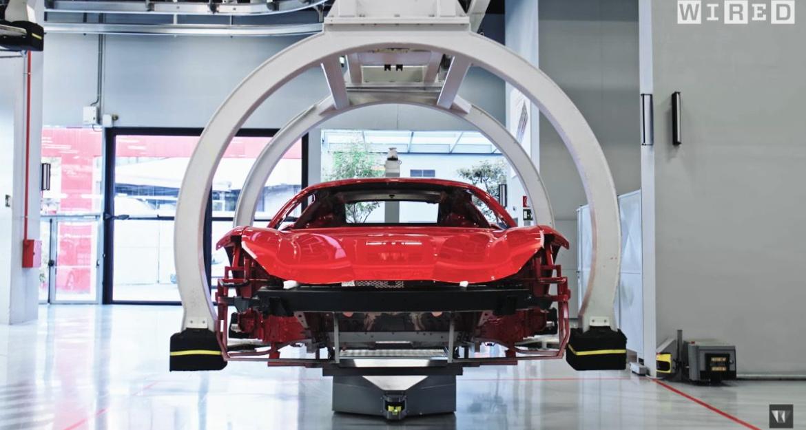 O «τοκετός» μίας Ferrari στο Μαρανέλο (pics & vid)