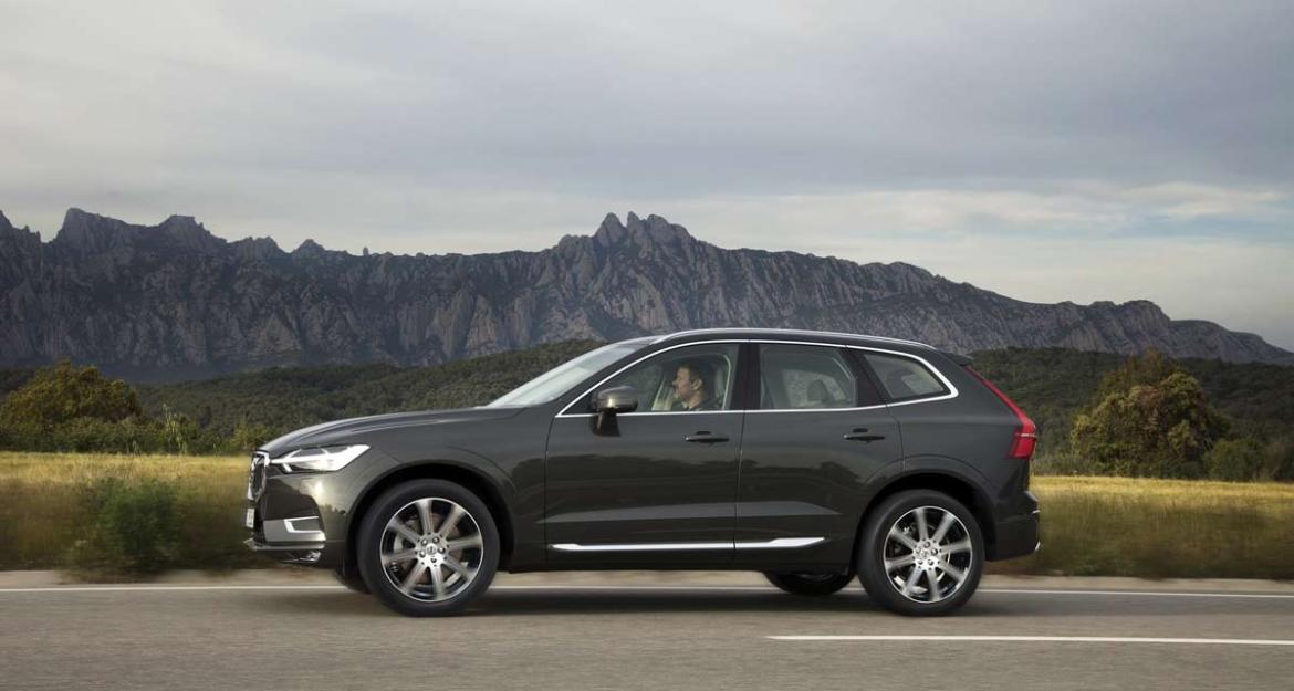 To Volvo XC60 είναι το ασφαλέστερο αυτοκίνητο (pics & vid)