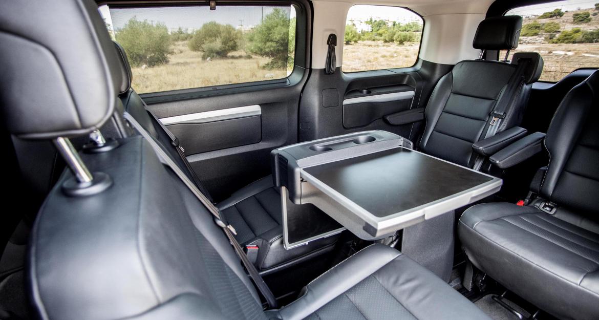 VIP εμπειρία με το Peugeot Traveller (pics)