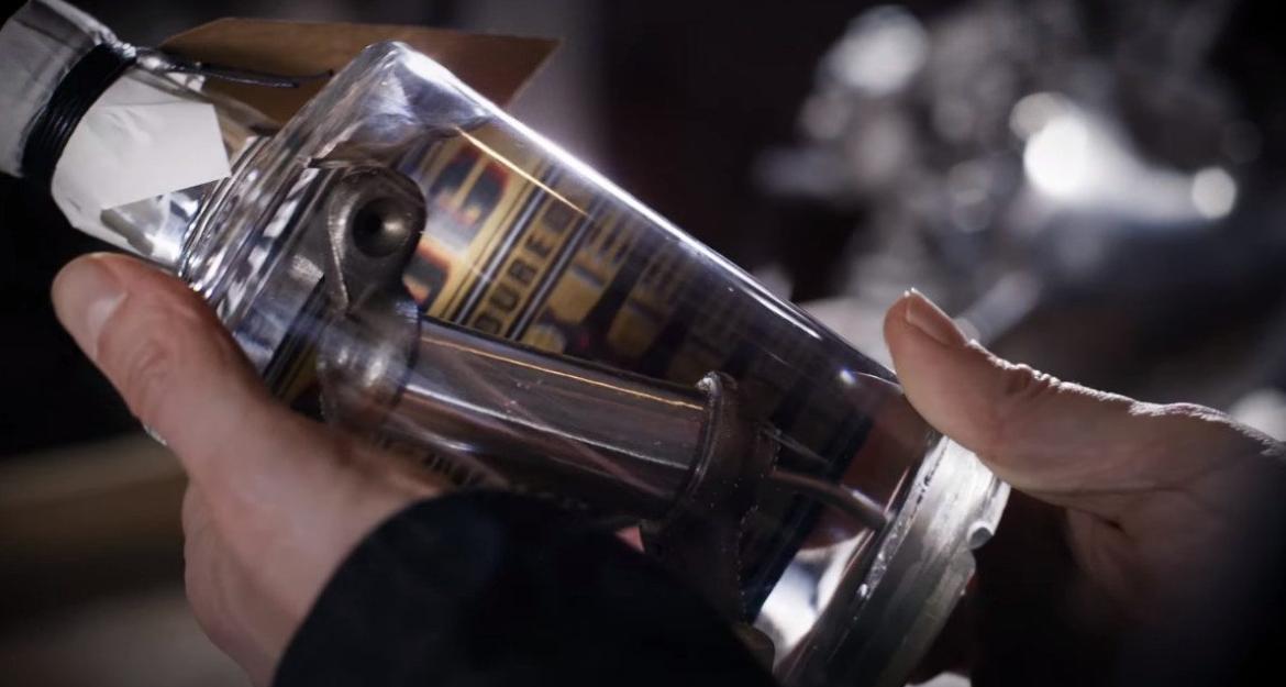 Gin των 1.000 ευρώ με γεύση Harley (pics & vid)