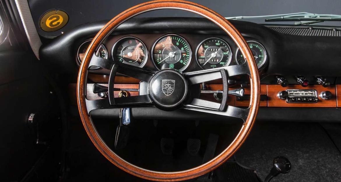 Η Porsche έδωσε ζωή στην παλιότερη 911 (pics & vid)