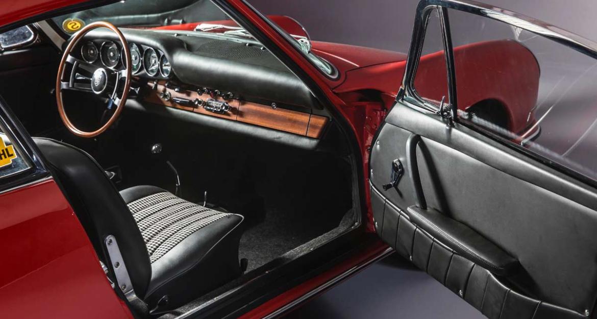 Η Porsche έδωσε ζωή στην παλιότερη 911 (pics & vid)